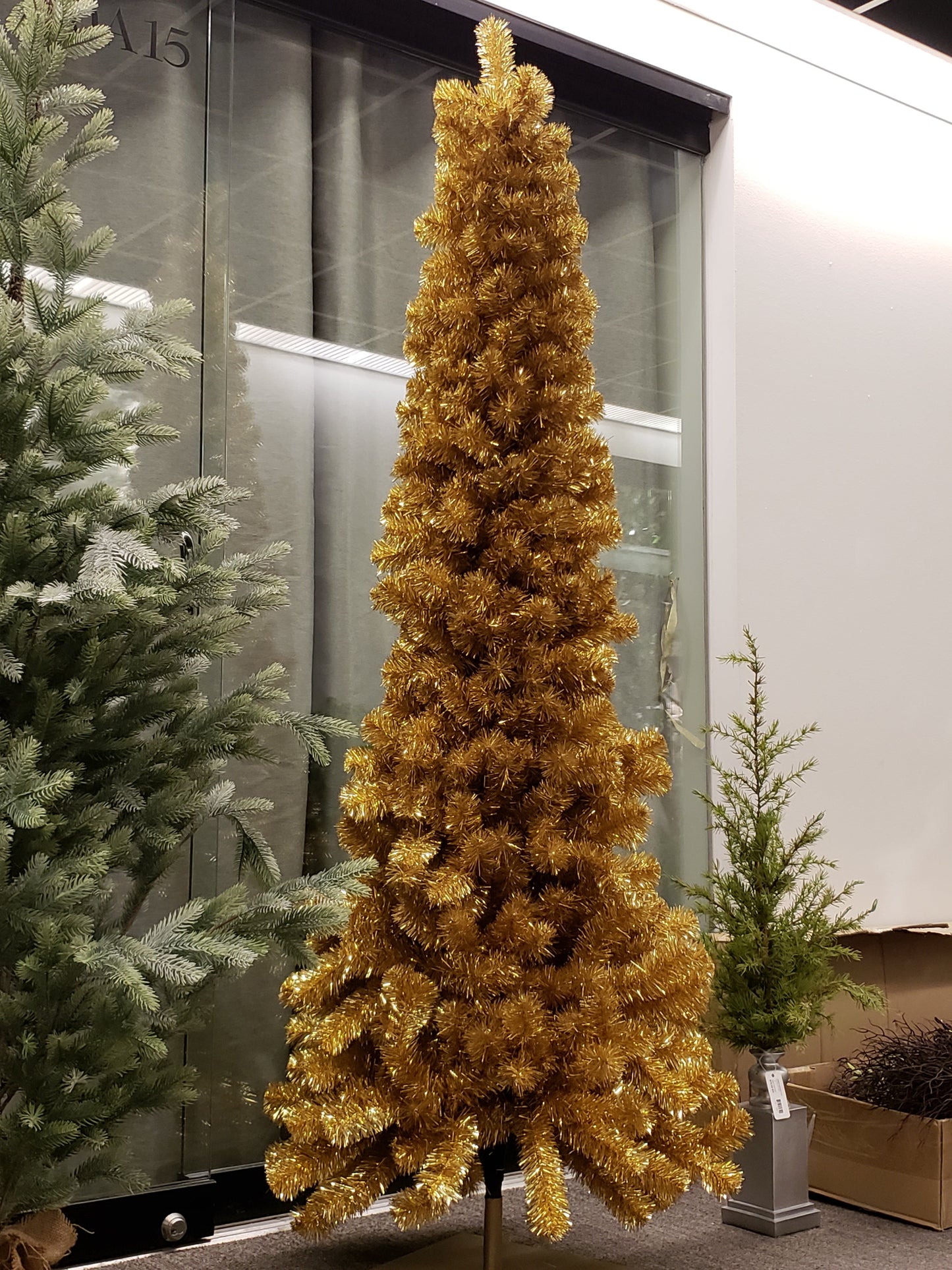 XM12242 REGULAR CUT TINSEL SLIM TR,5'x25in