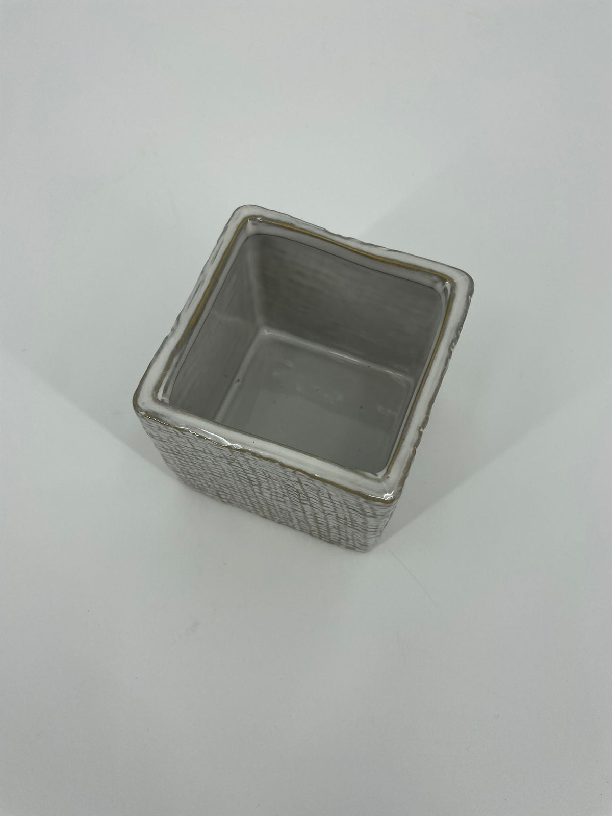 CB4033 CERAMIC SQUARE POT 3.5x3.5x3.5"