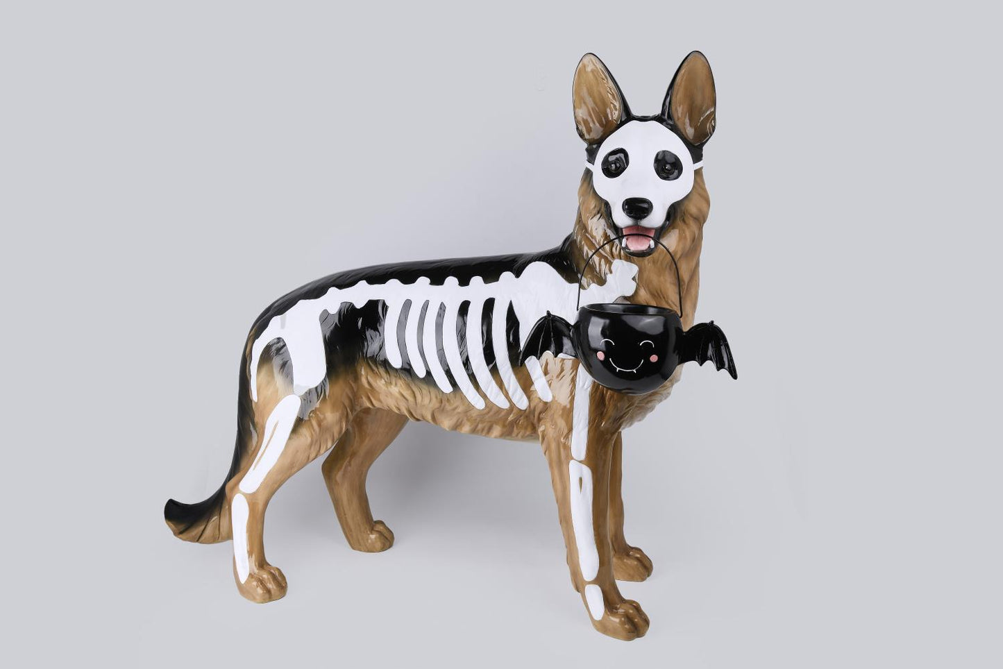 HR10002 GERMAN SHEOHERD SKELETON w/BAT BKT,35.5"
