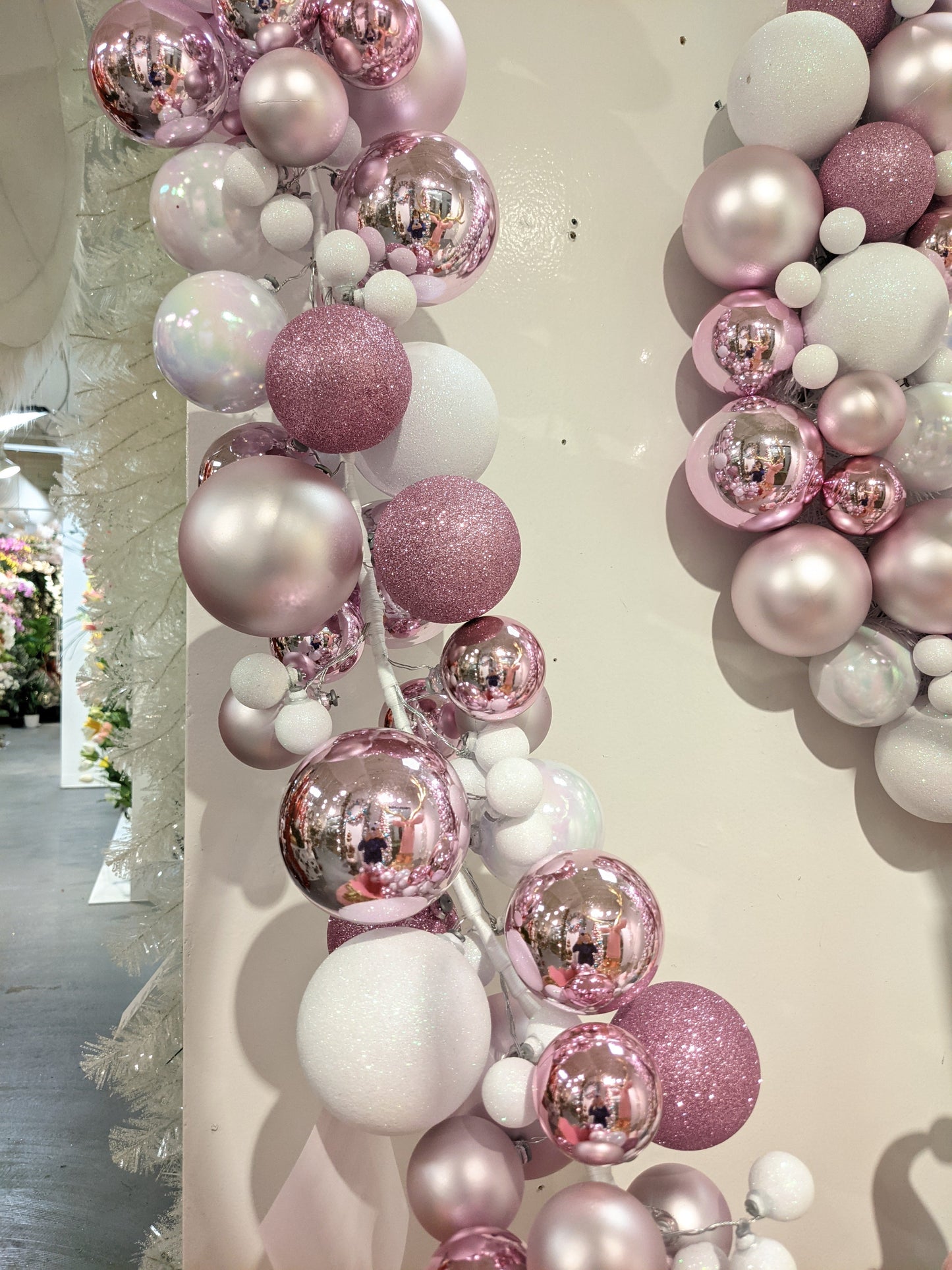 XM12631 ORNAMENT GARLAND,9'x10in