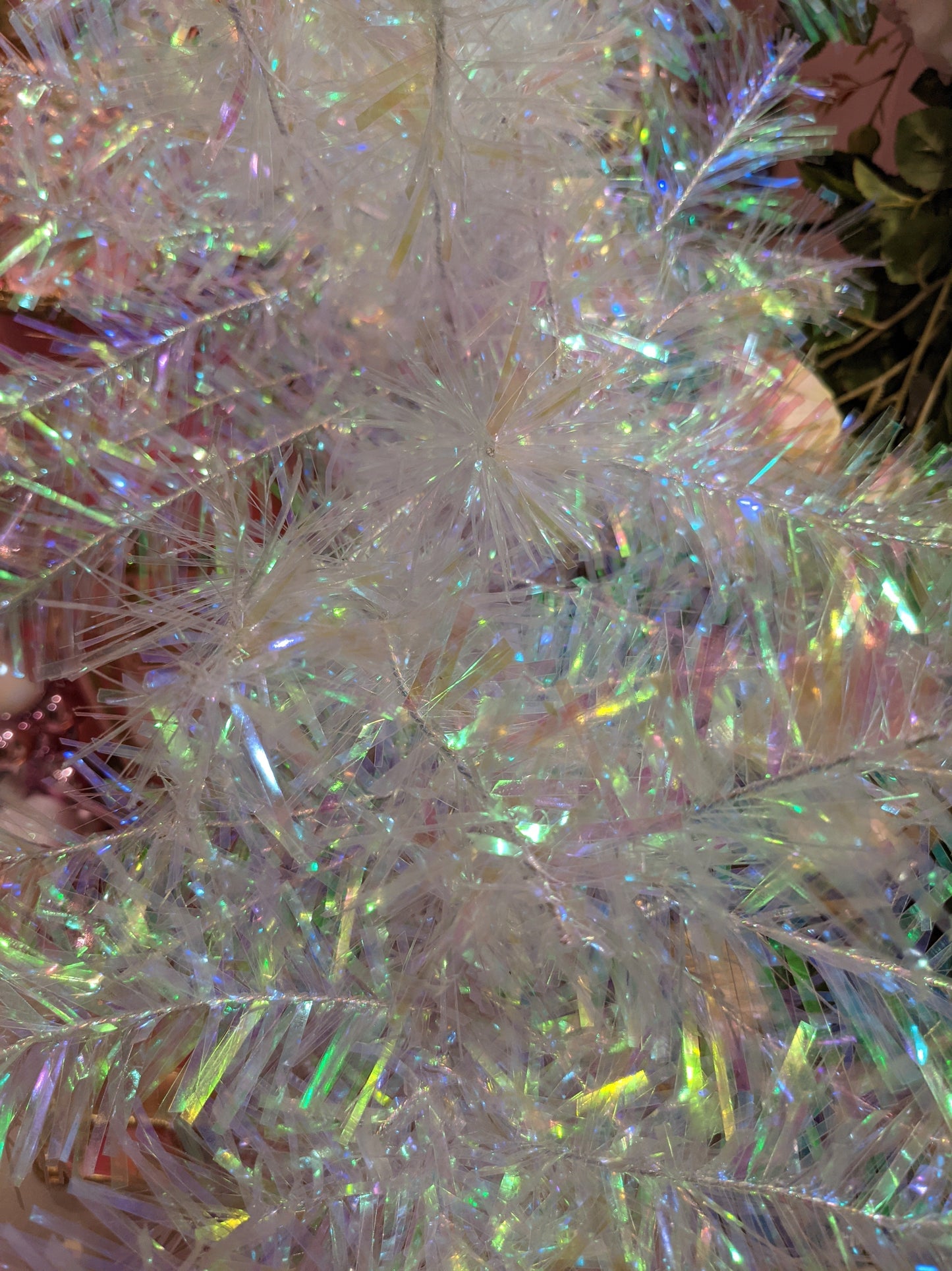 XM12623 CHUNKY CUT TINSEL SLIM TREE,7'x35in