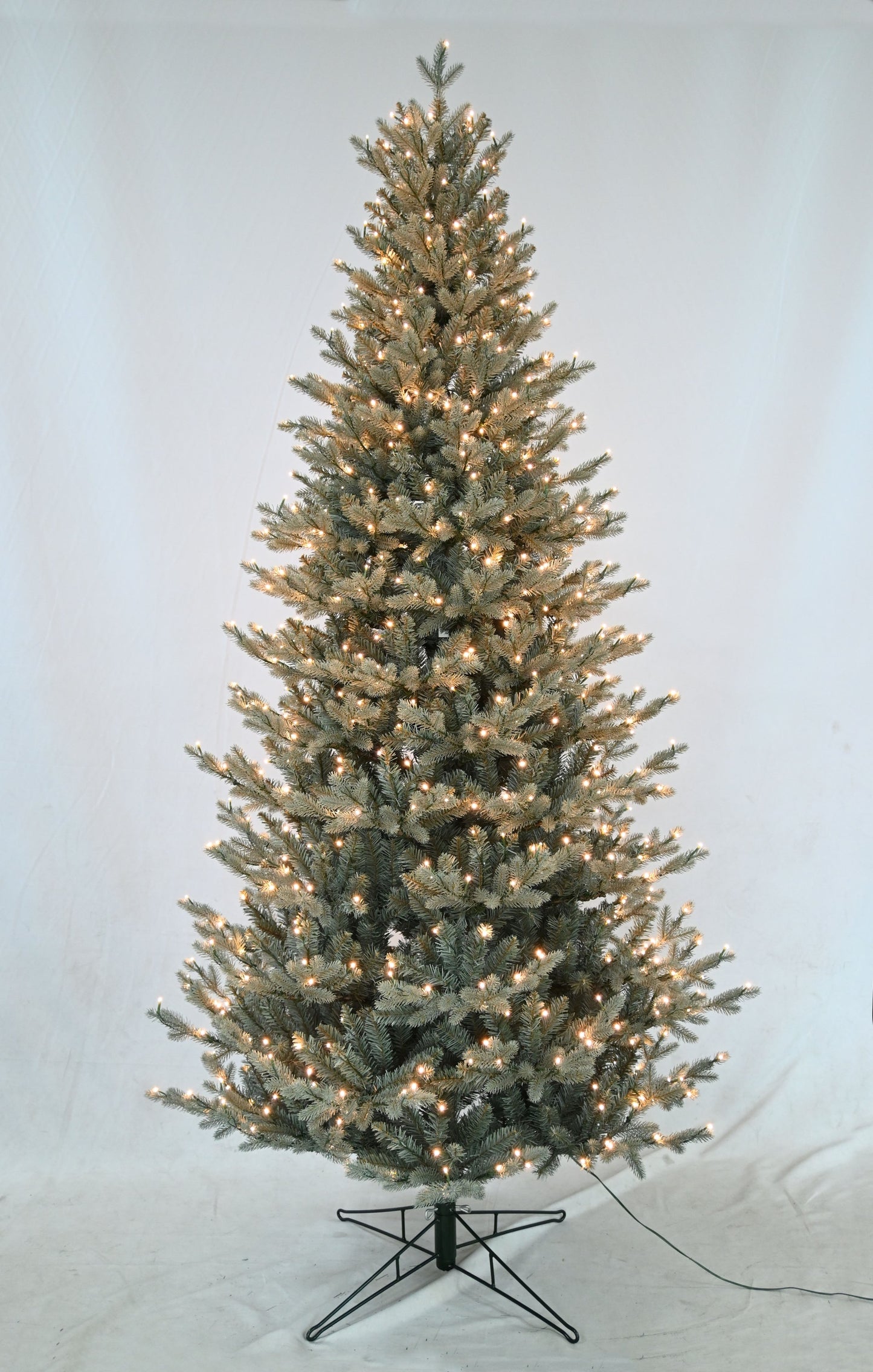 XM30033 SILM BLUE SPRUCE TRx4759T,1680L,12'