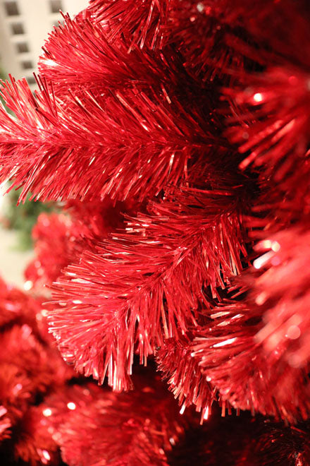 XM12243 REGULAR CUT TINSEL GARLAND,9'x12in
