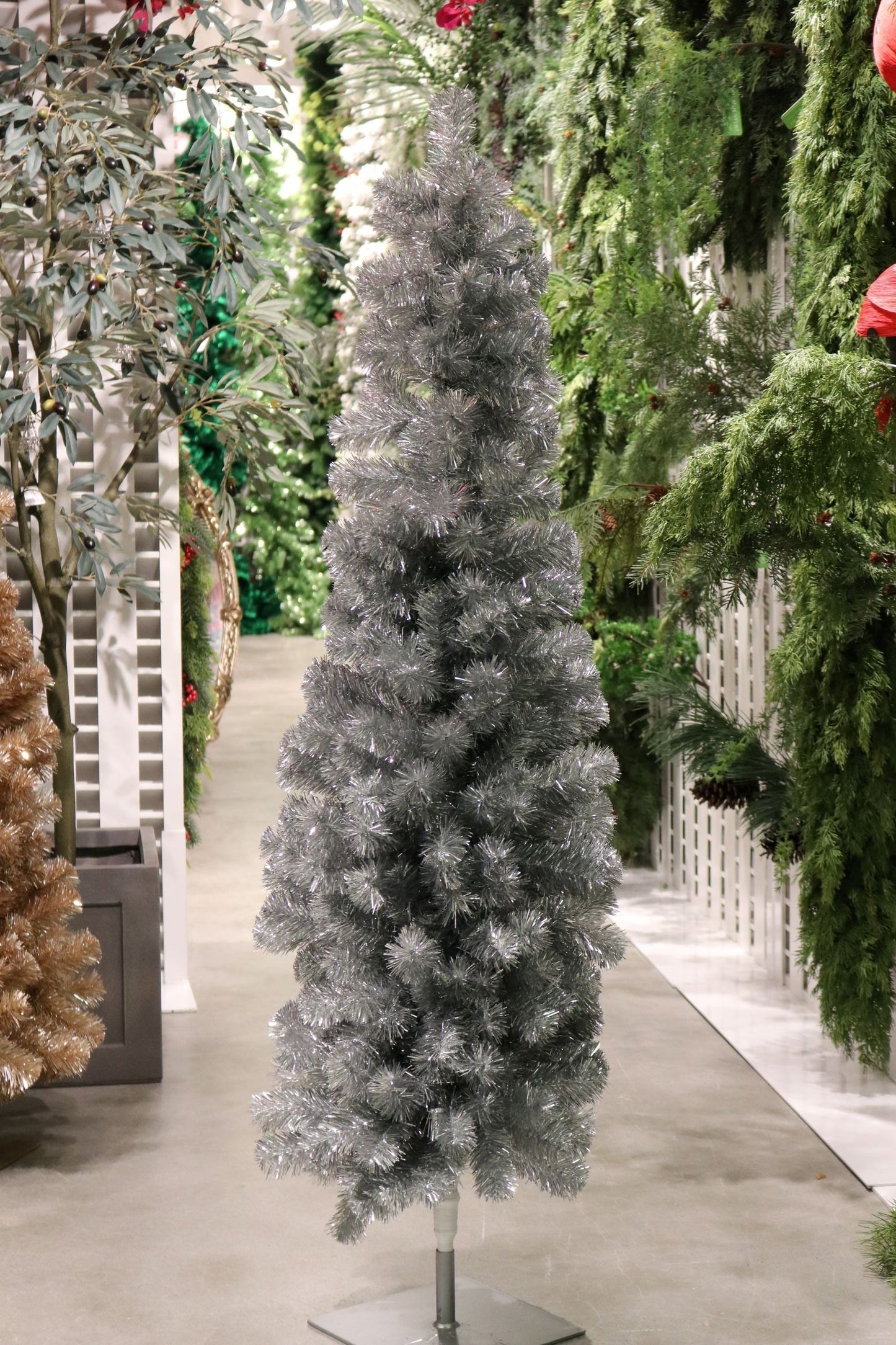 XM12242 REGULAR CUT TINSEL SLIM TR,5'x25in