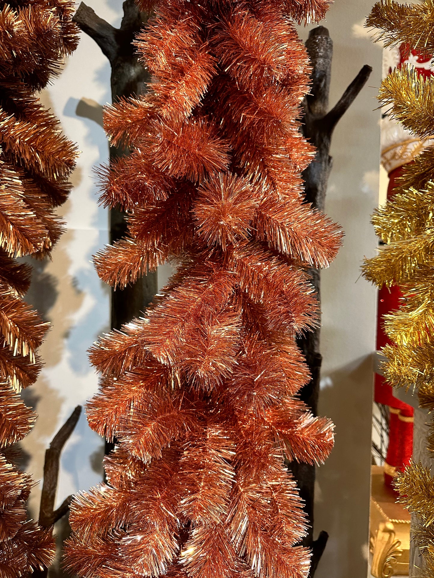 XM12243 REGULAR CUT TINSEL GARLAND,9'x12in