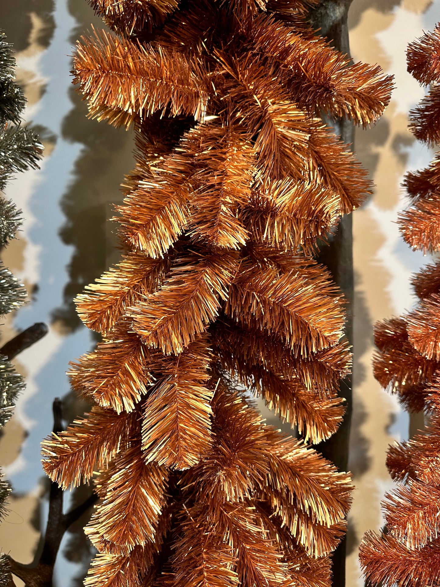 XM12243 REGULAR CUT TINSEL GARLAND,9'x12in