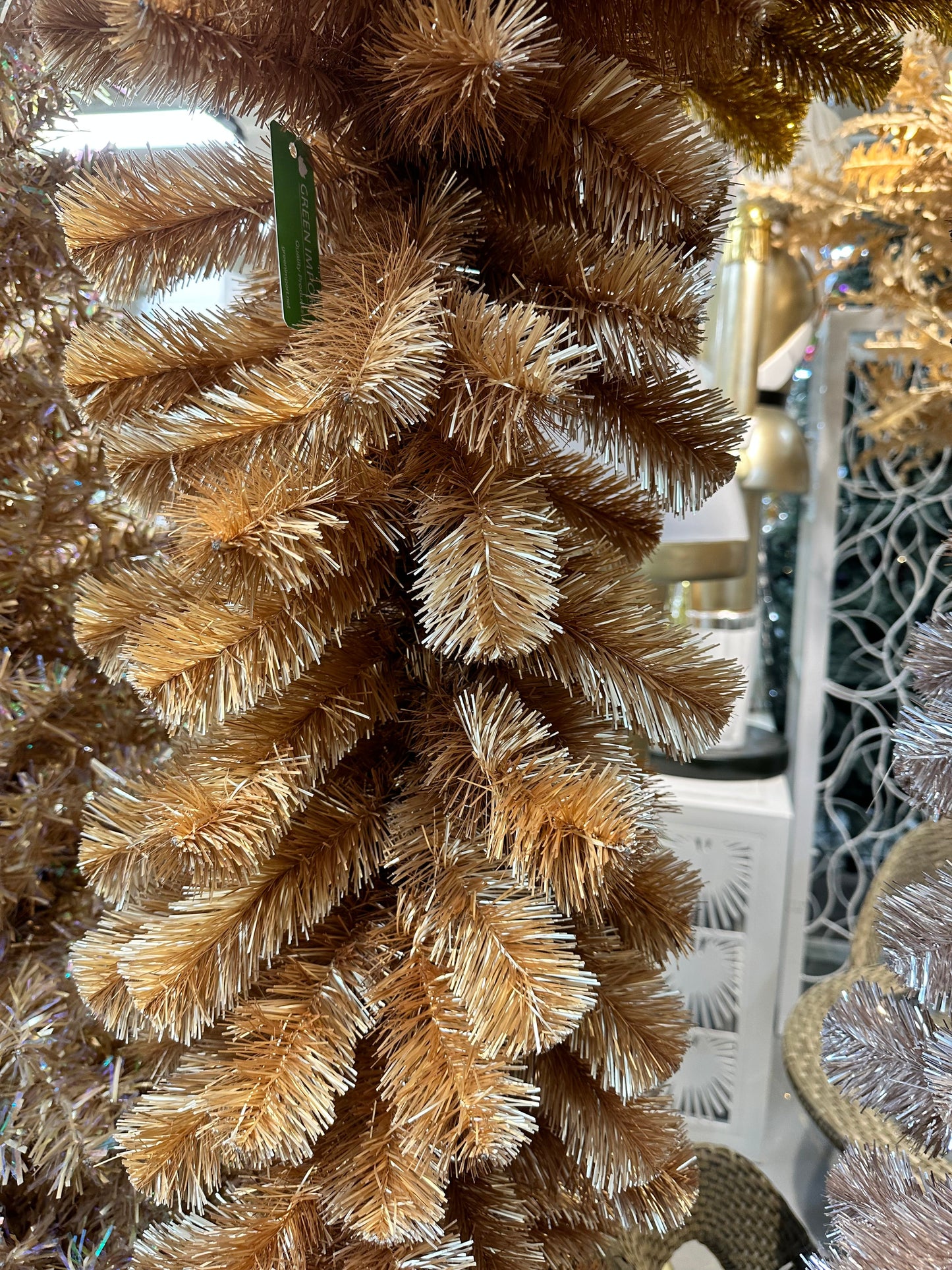 XM12243 REGULAR CUT TINSEL GARLAND,9'x12in