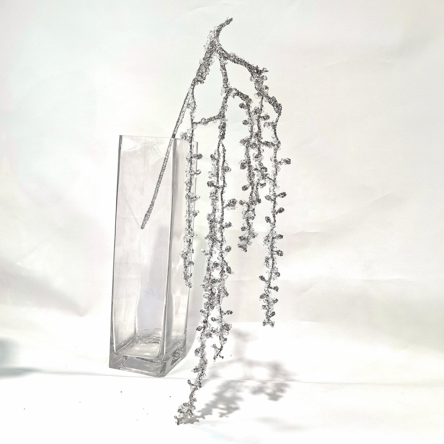XM13684 CRYSTAL TWIG WEEPING SP,41in-12/48P