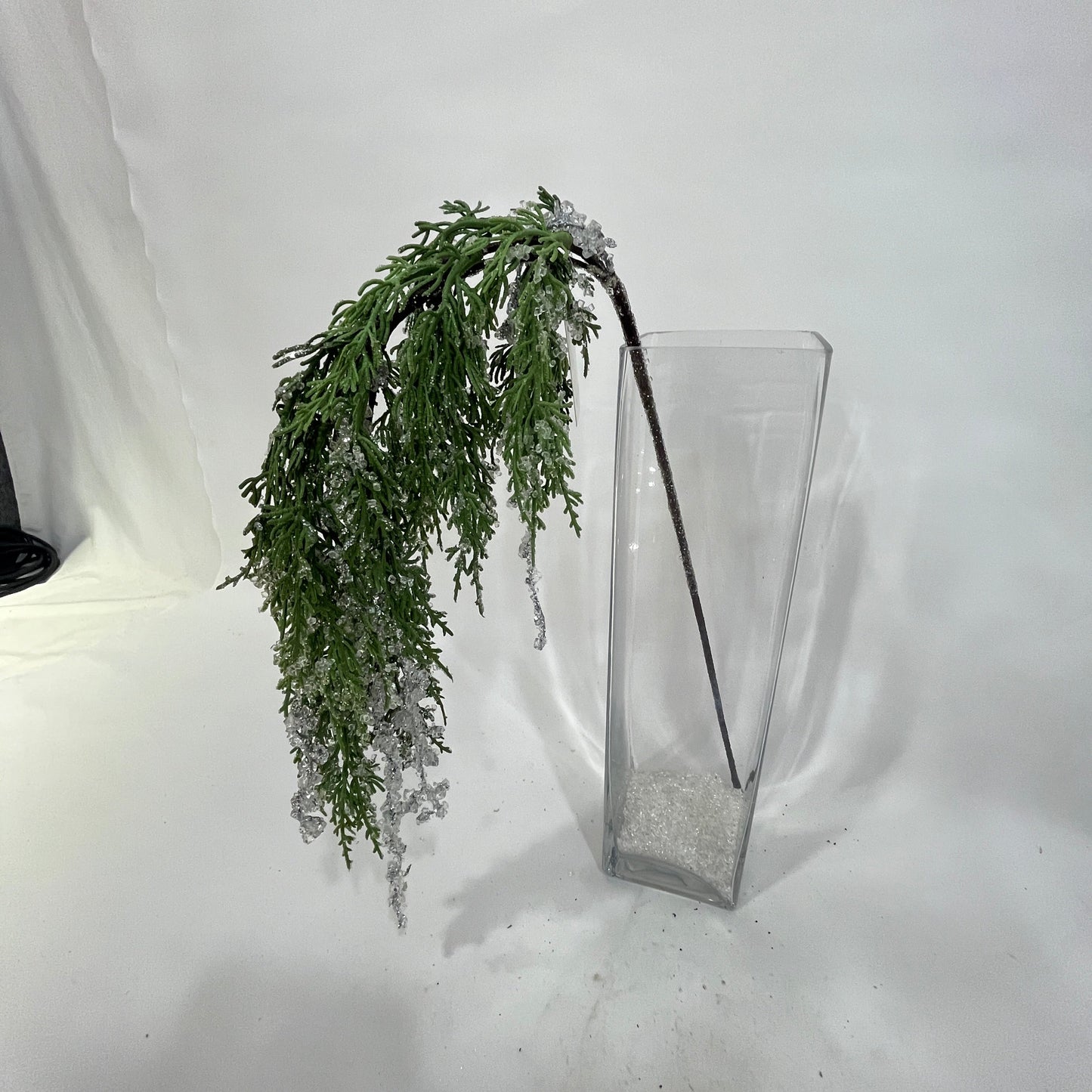 XM14730 ICED CEDAR WEEPING SPRAY,40"