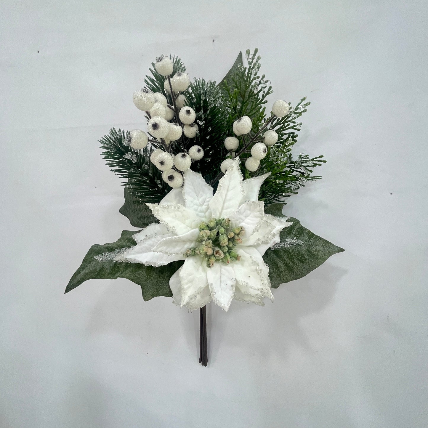 XM14742 MIXED VELVET/ICE POINS/PINE/BERRY BQT,20"