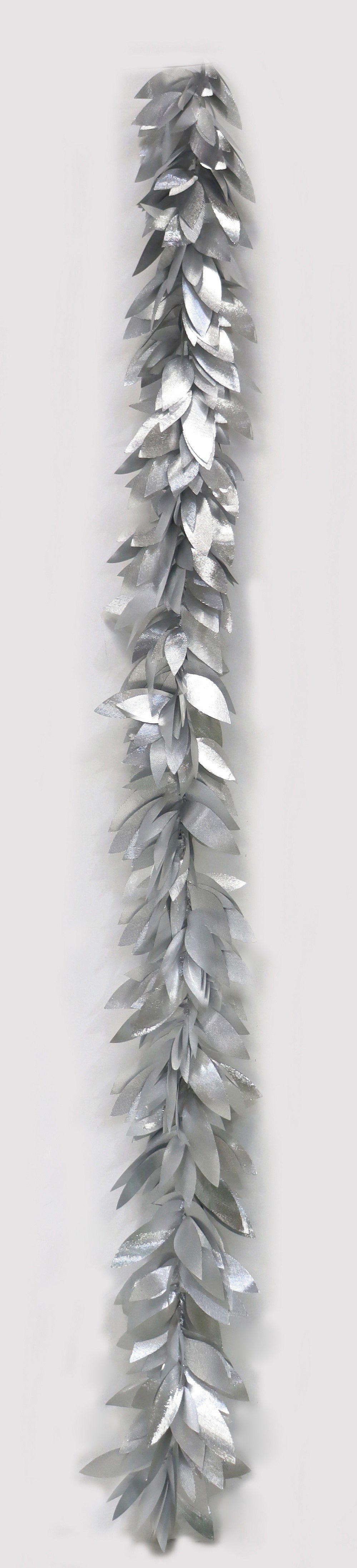 XM40126 PVC LEAF GARLAND 9'