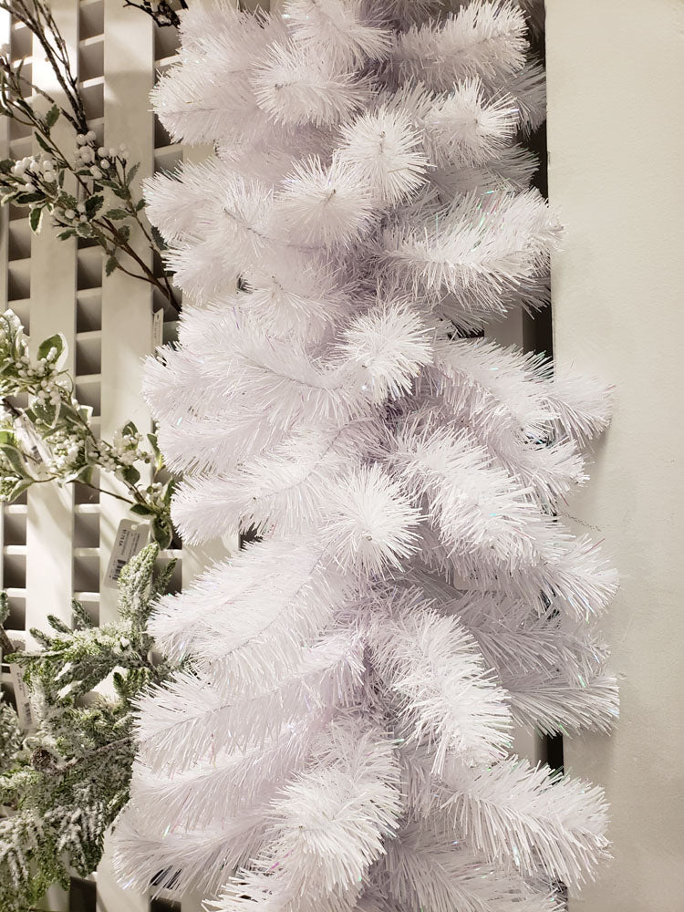XM12243 REGULAR CUT TINSEL GARLAND,9'x12in