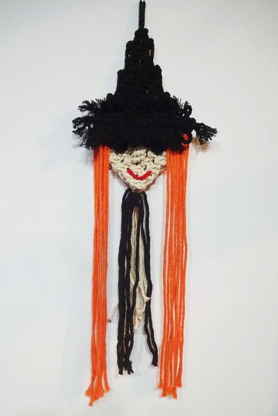 AC10353 KNITTING WITCH WALL DÉCOR,24in