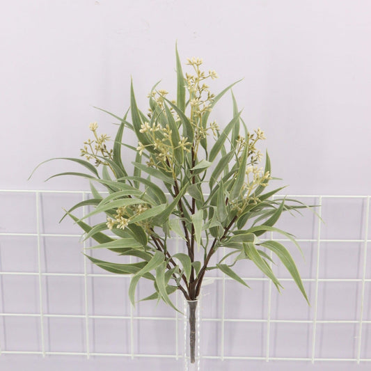 BG10601 NEEDLE EUCALYPTUS w/BERRY BUSH,18.5"