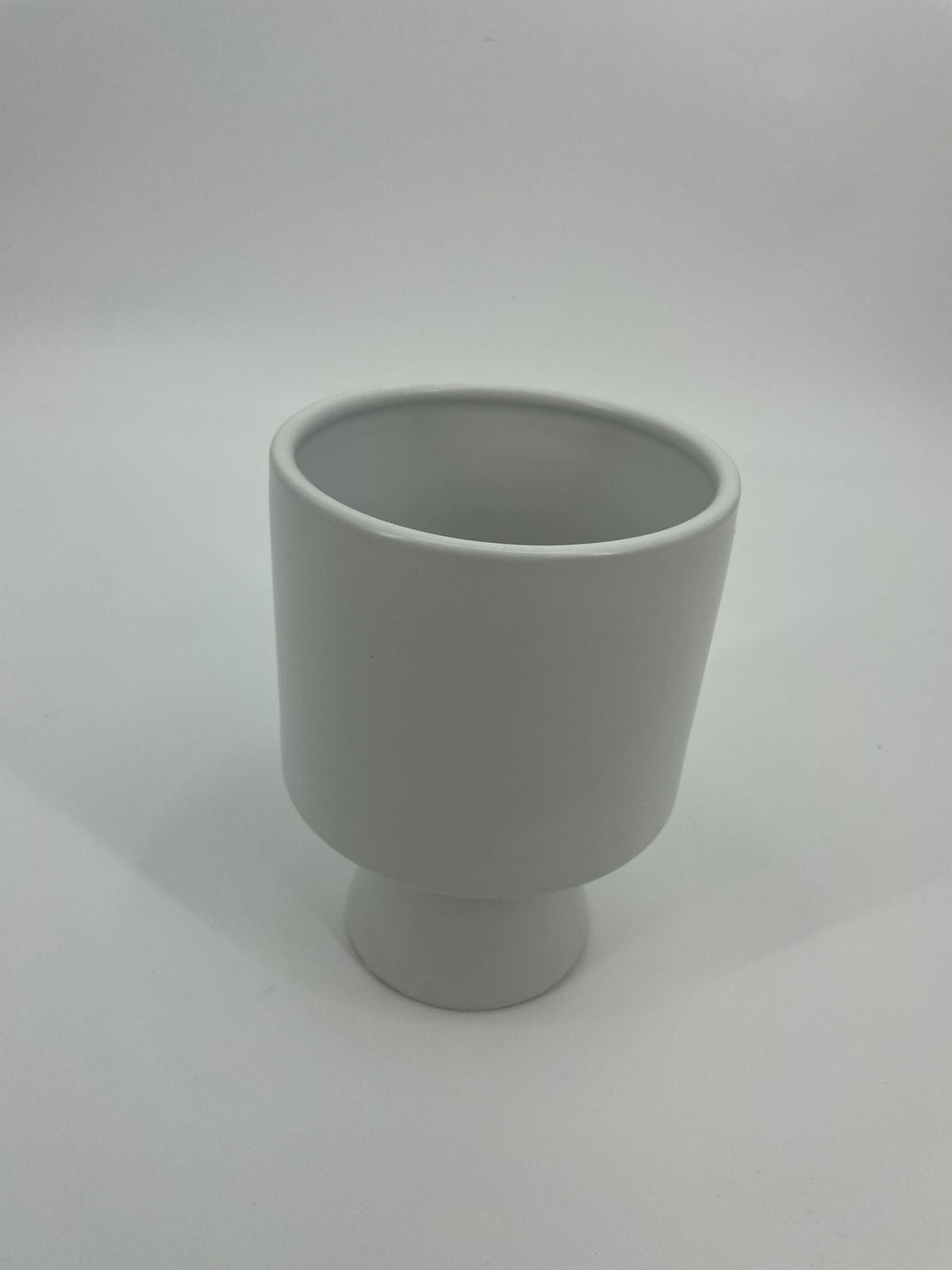 CB4001 CERAMIC CHAMPION CUP POT   D5.75x8"H