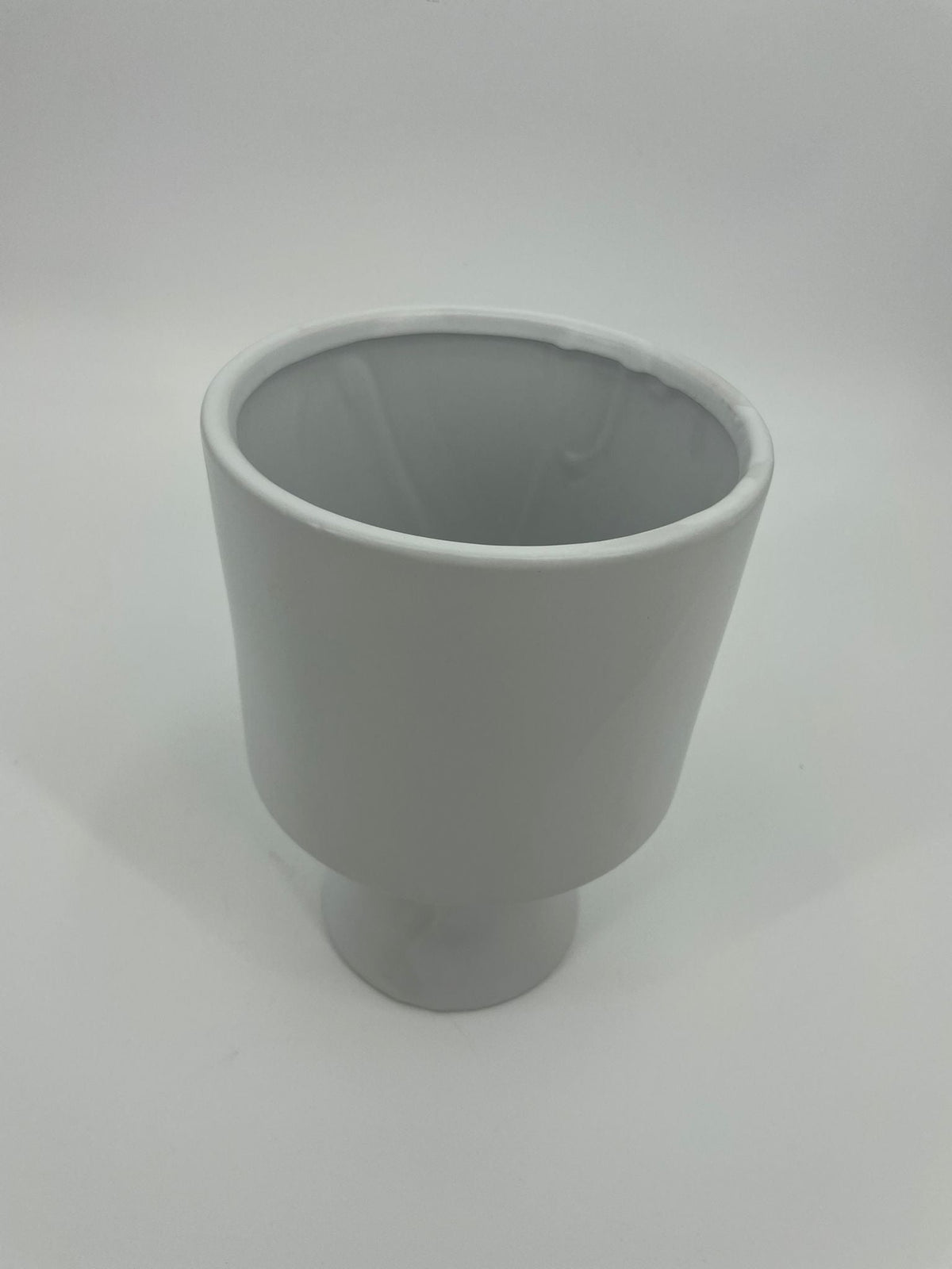 CB4002 CERAMIC CHAMPION CUP POT   D7x10"H
