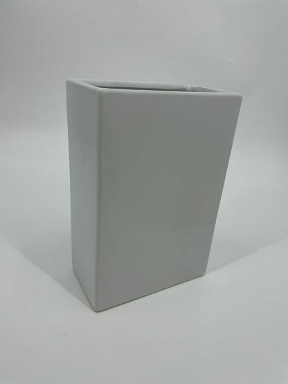 CB4005 CERAMIC RECTANGLE POT   7x3.75x10"