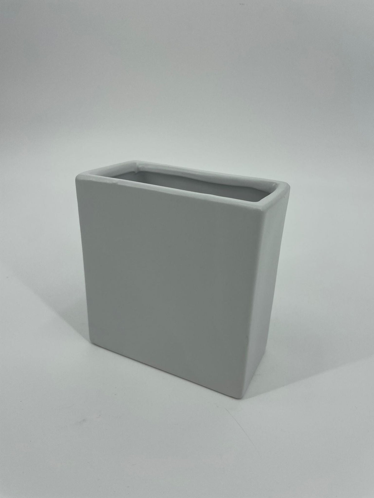 CB4006 CERAMIC RECTANGLE POT   5x3x5.5"