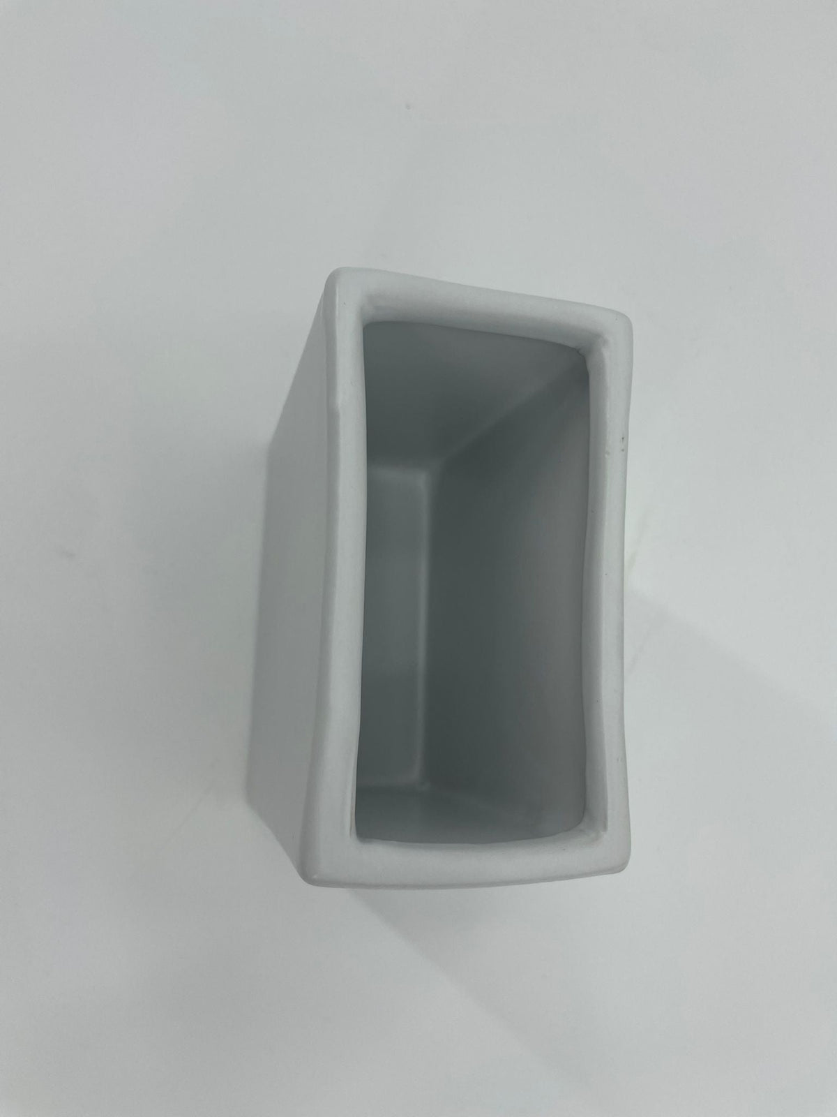 CB4006 CERAMIC RECTANGLE POT   5x3x5.5"