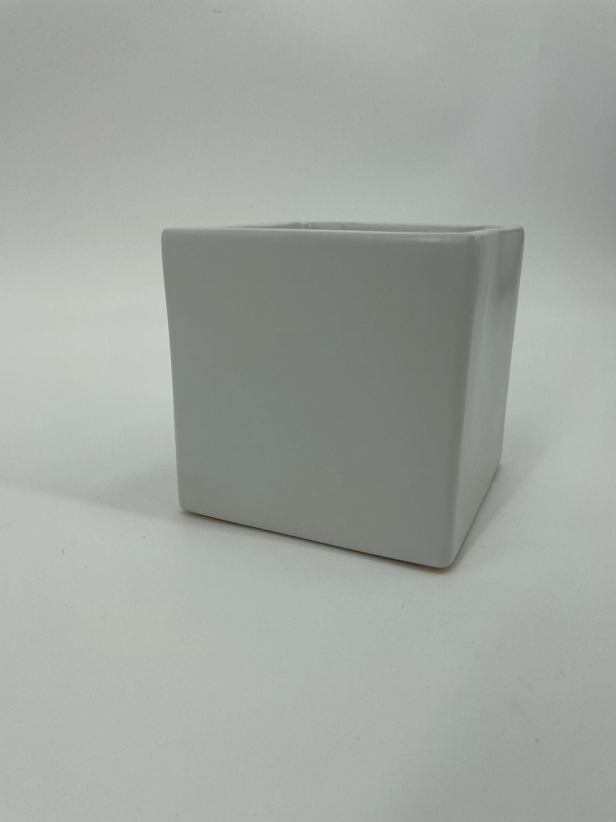 CB4015 CERAMIC SQUARE POT   5"