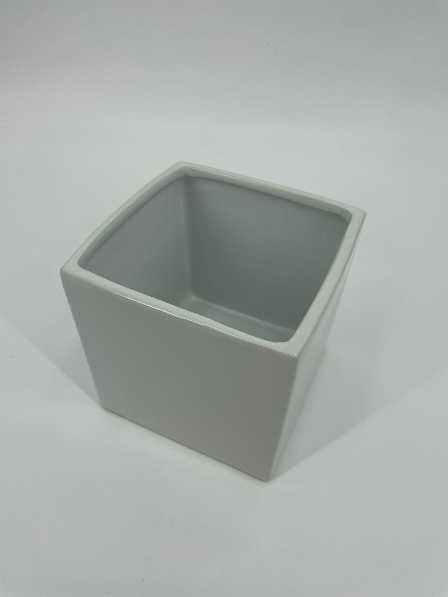 CB4016 CERAMIC SQUARE POT   6"