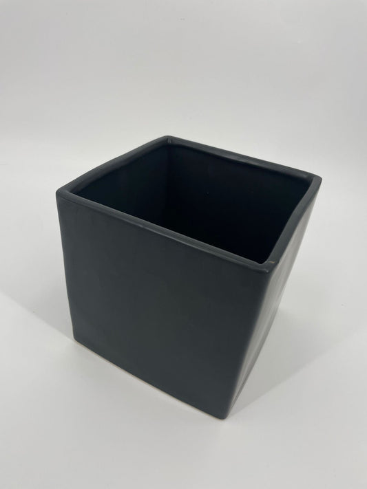 CB4017 CERAMIC SQUARE POT   8"