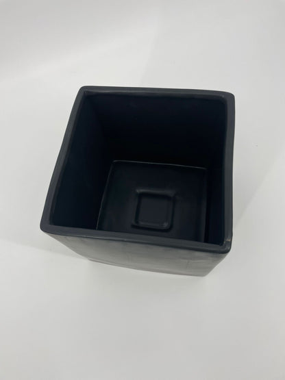 CB4017 CERAMIC SQUARE POT   8"