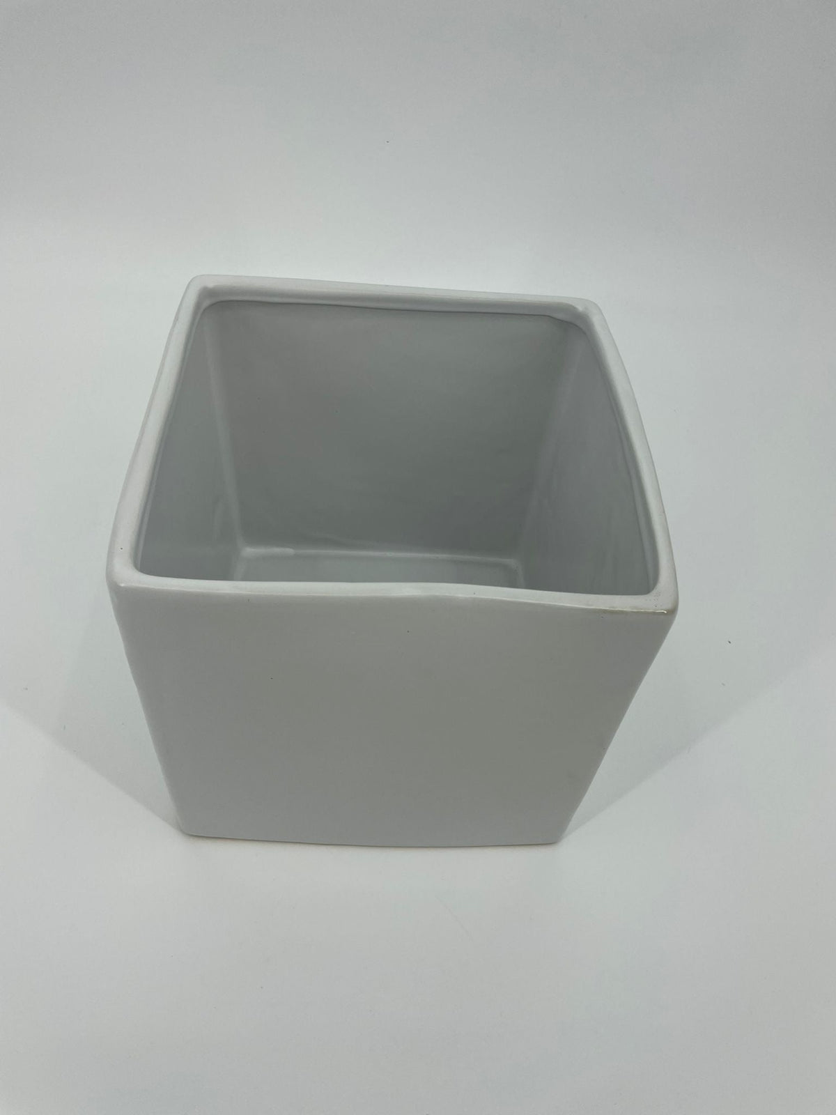 CB4017 CERAMIC SQUARE POT   8"