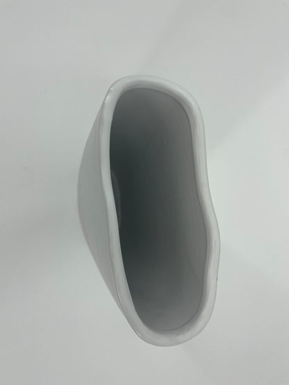 CB4019 CERAMIC TAPERED OVAL POT   D8x4x13"H