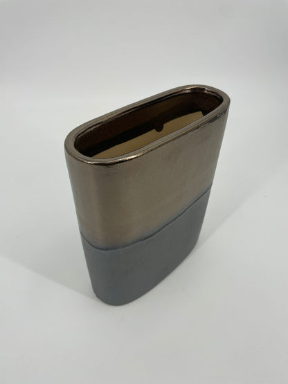 CB4027 CERAMIC OVAL POT   D8x3x9"H