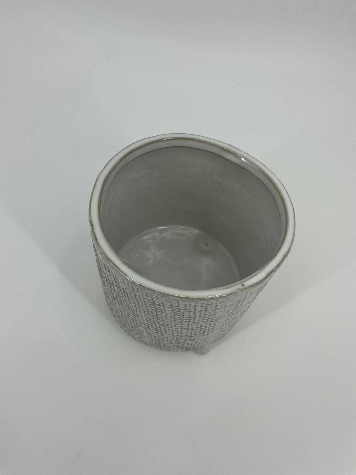 CB4035 CERAMIC ROUND POT w/LEG   D5.5x6"H