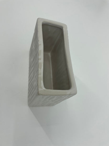 CB4057 CERAMIC RECTANGLE POT   7x3x5"