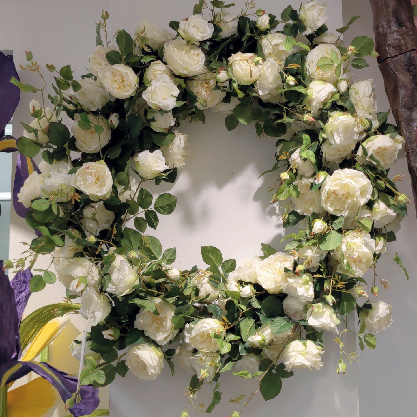 GW101   MIXED ROSE WREATH