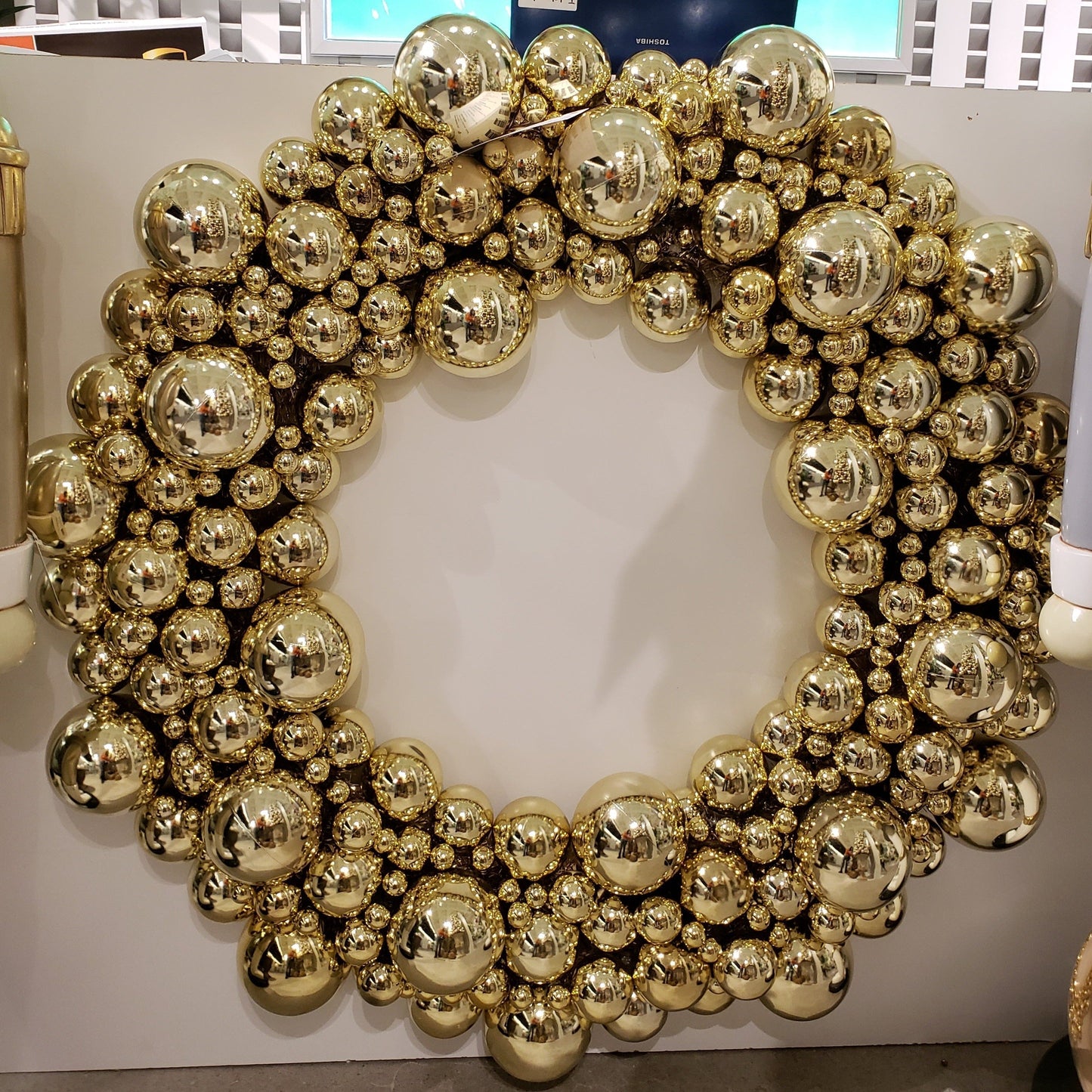 XM12634 ORNAMENT WREATH,32in