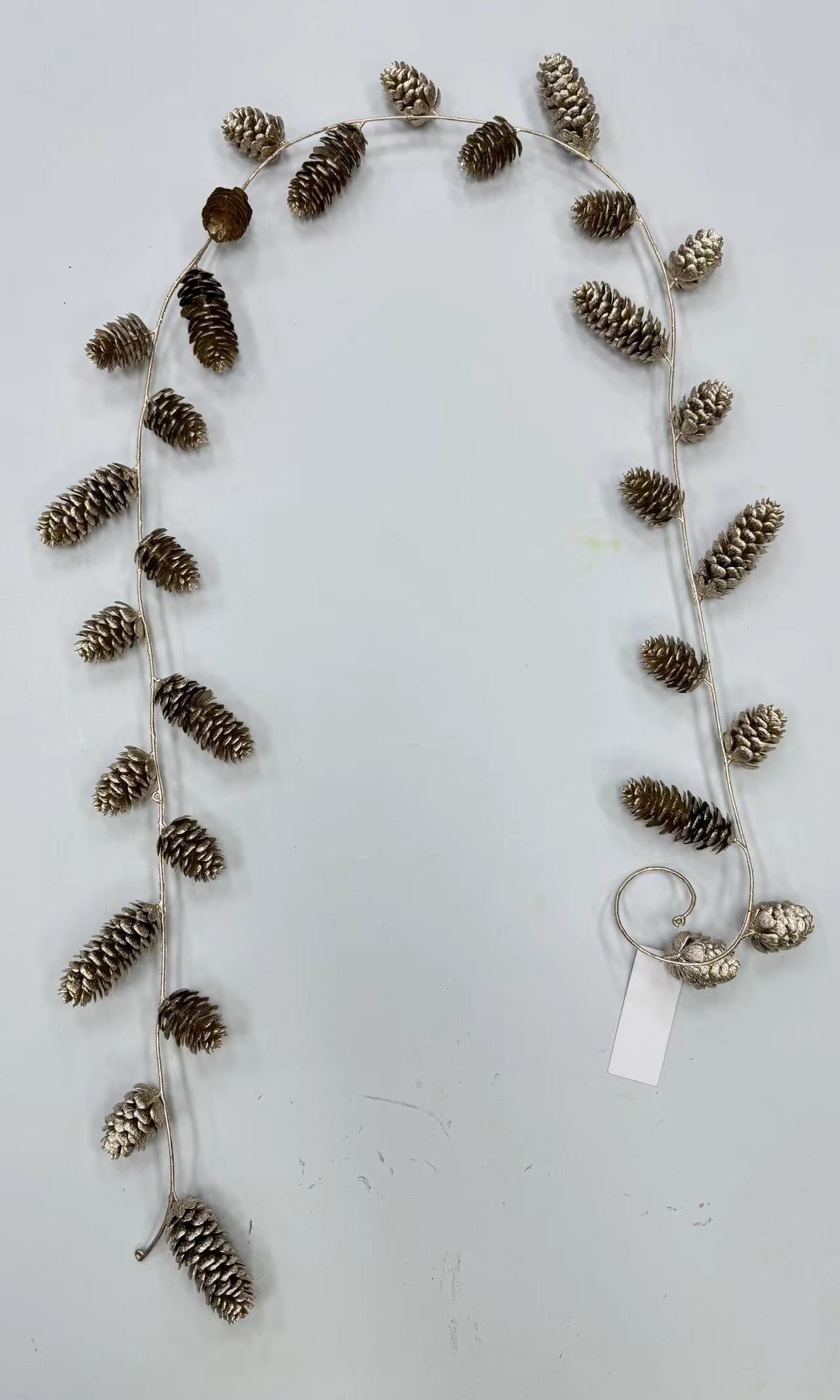 XM14030 PLASTIC PINECONE GARLAND 6'