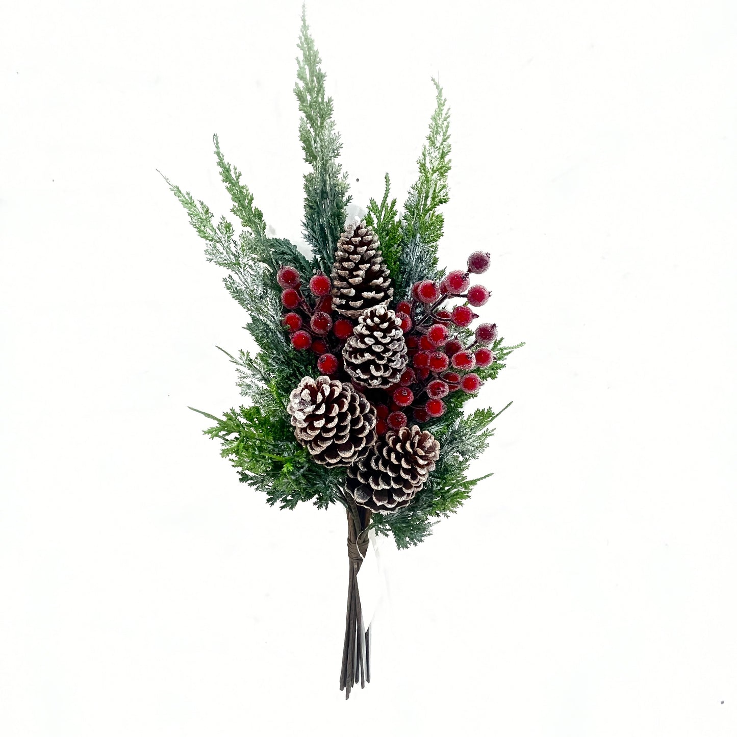 XM14241 ICED PINECONE/BERRY/CEDAR BUSH 26"