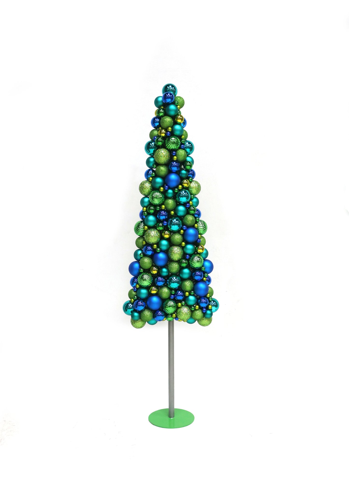 XM40152 ORN TRIANGLE TREE ON STD D24inx7'H