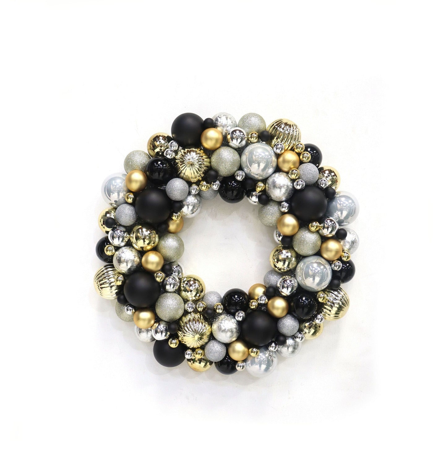 XM40155 ORNAMENT WREATH 30in