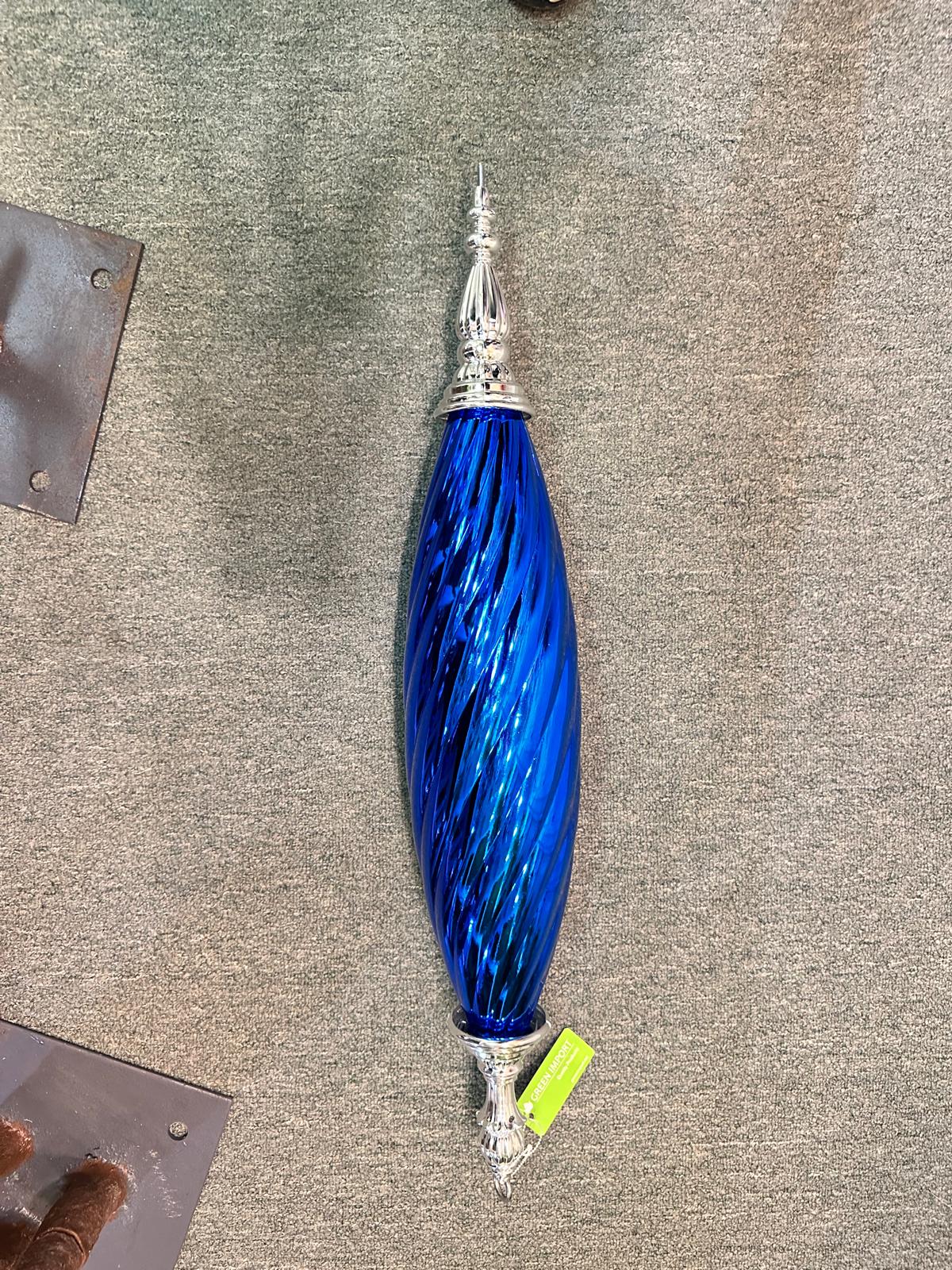 XO1022 PLASTIC SPIRAL FINIAL ORNAMENT 33.5"