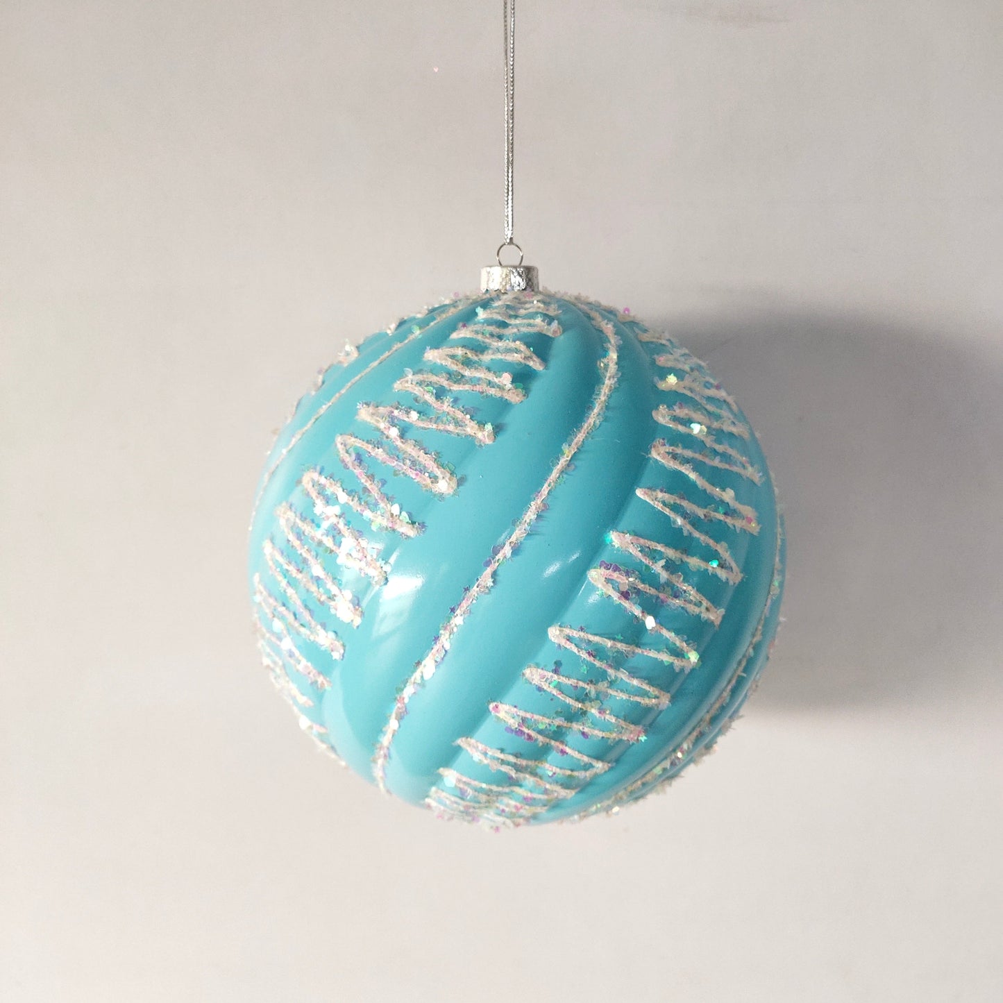 XO1118 SWIRL BALL w/GLITTER,8"