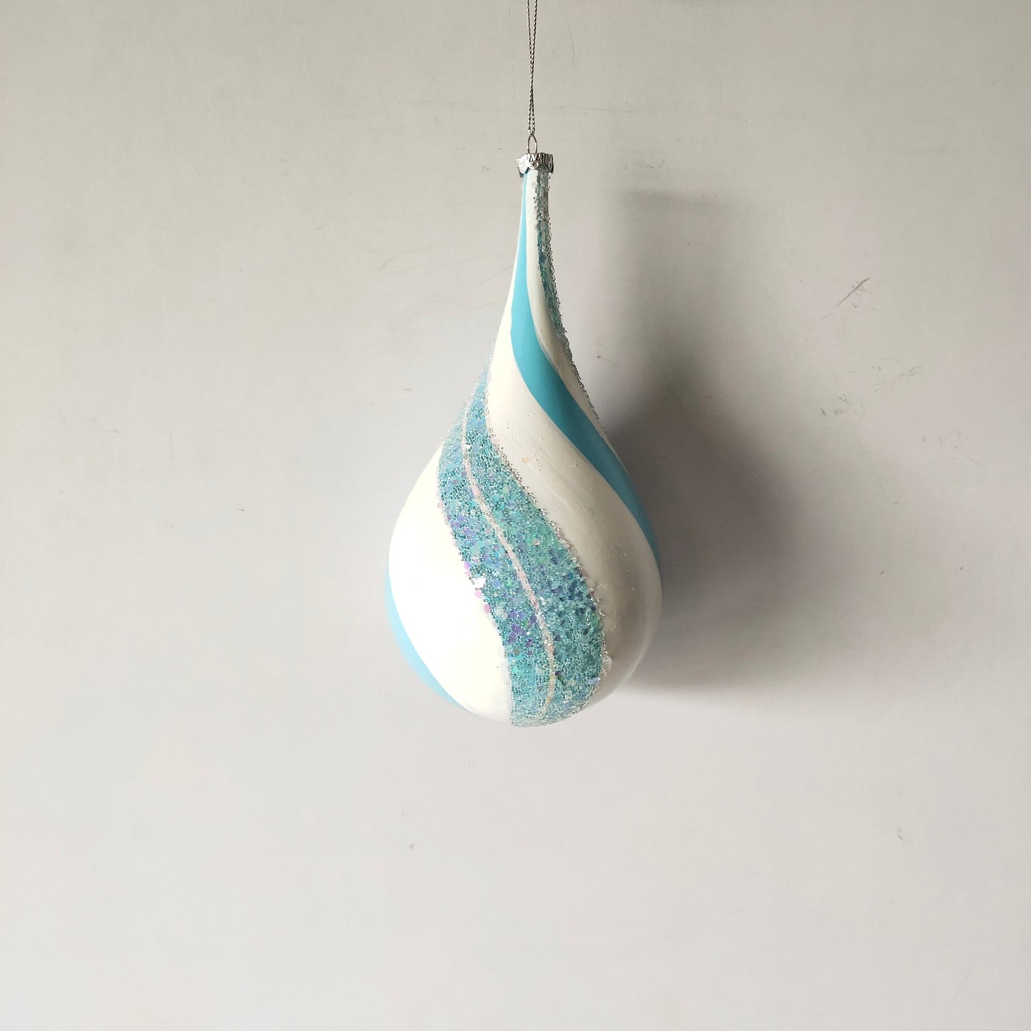 XO1120 SWIRL TEARDROP w/BEADS,7"