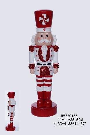 XR13063 NUTCRACKER 14"